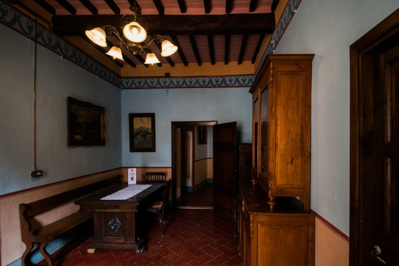 Apartment With Shared Bathroom,862150598:JPEG